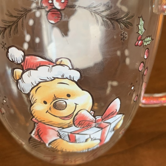 Disney Christmas Winnie the Pooh with Presents Glass Mug Glitter Handle - Picture 4 of 5